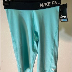 Nike Pro 365 Biker shorts NEW with tags. Small.